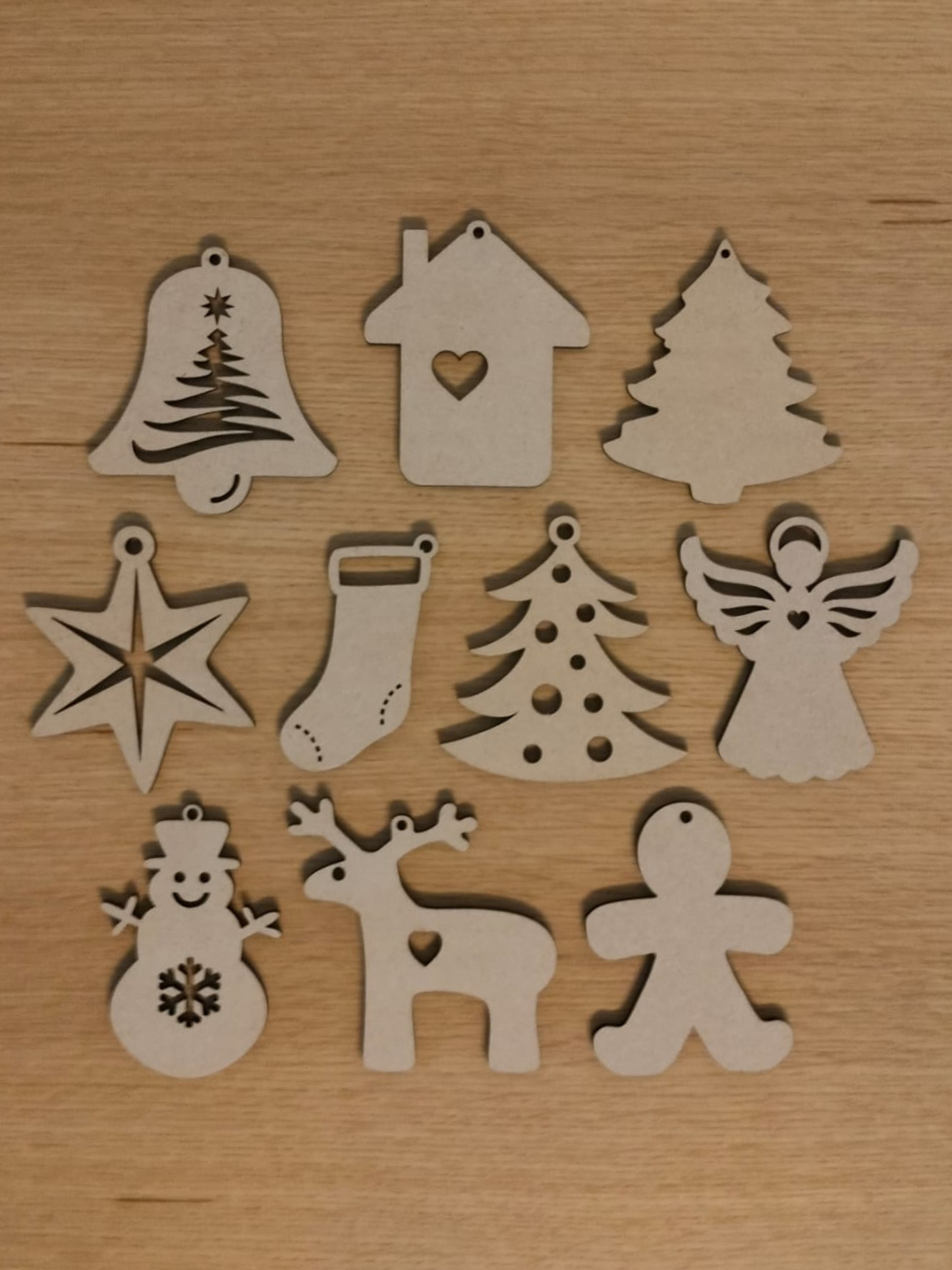 Houten kerstboomversiering - 10 verschillende figuren
