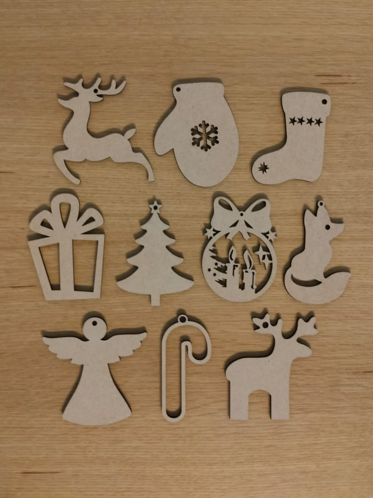 Houten kerstboomversiering - 10 verschillende figuren
